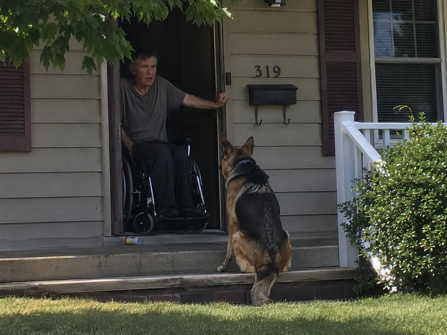 A service dog arrived at his door on the exact anniversary of his wife’s death. The trainer had no idea who she was.
